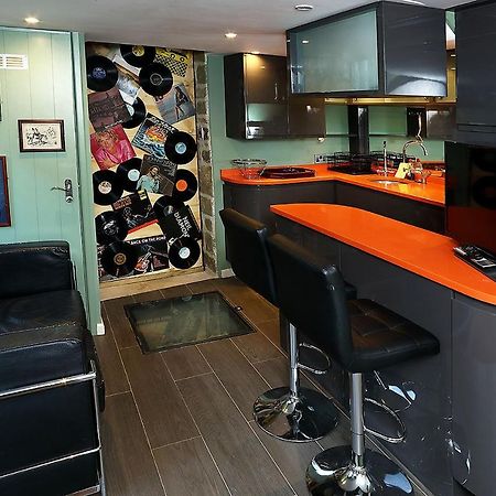 Snobs And Rebels Apartments Shaftesbury Esterno foto